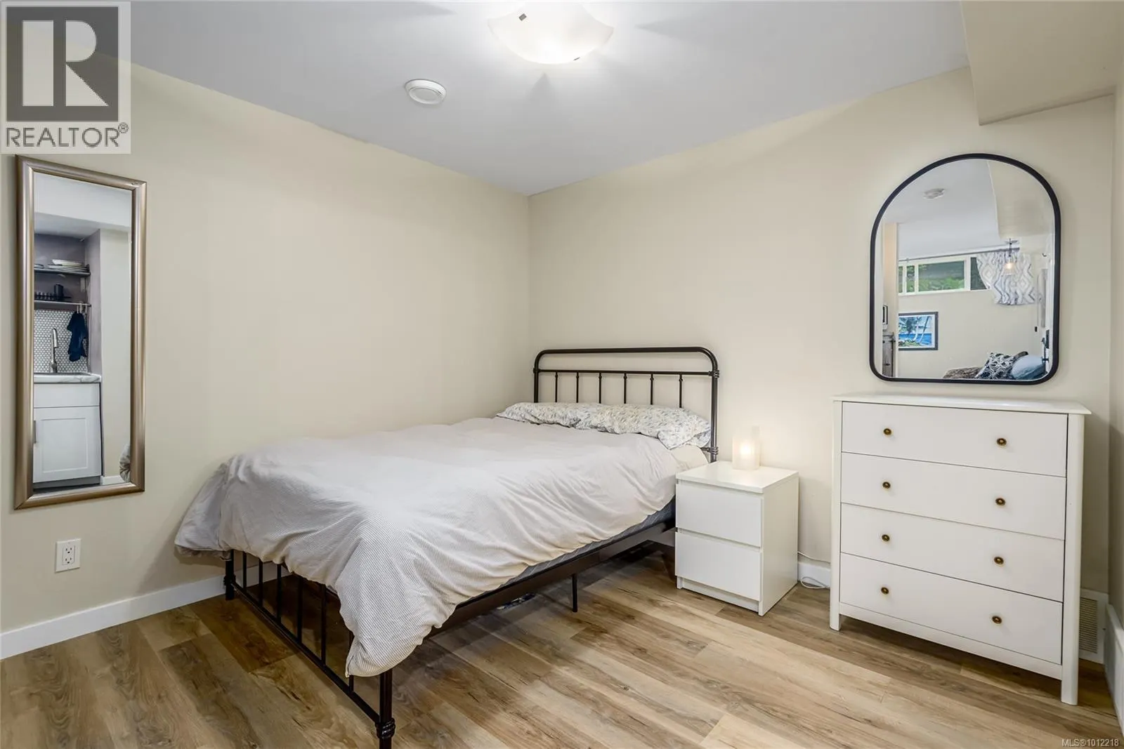332 2nd St