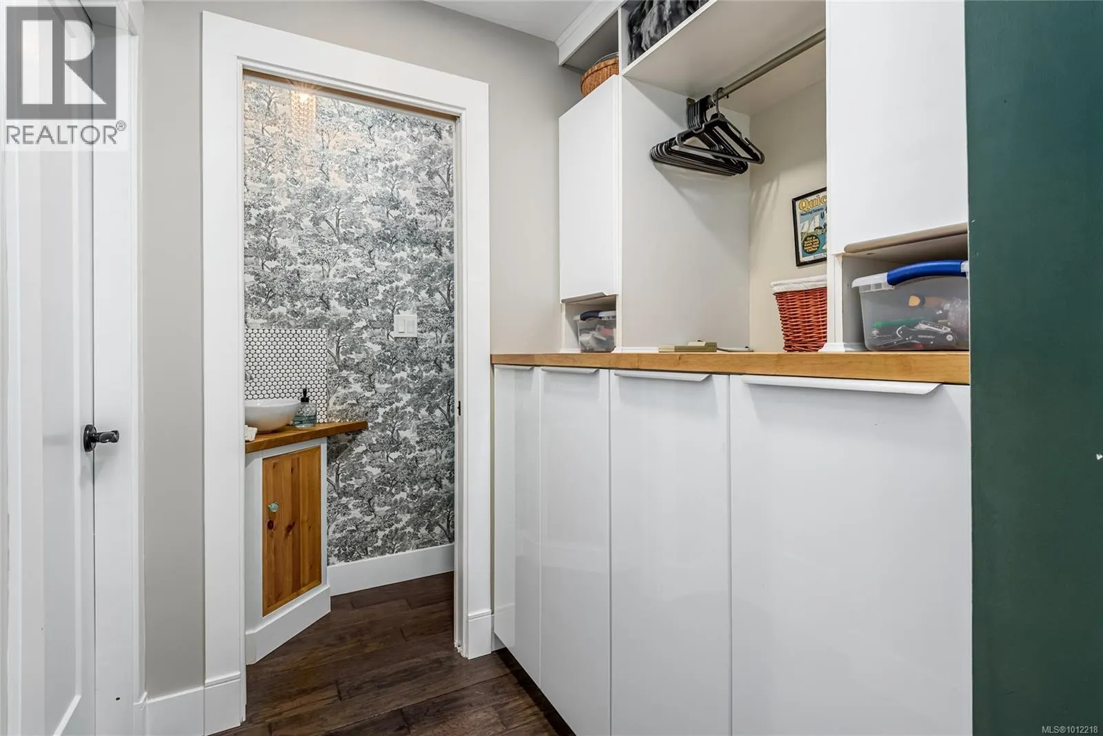 332 2nd St