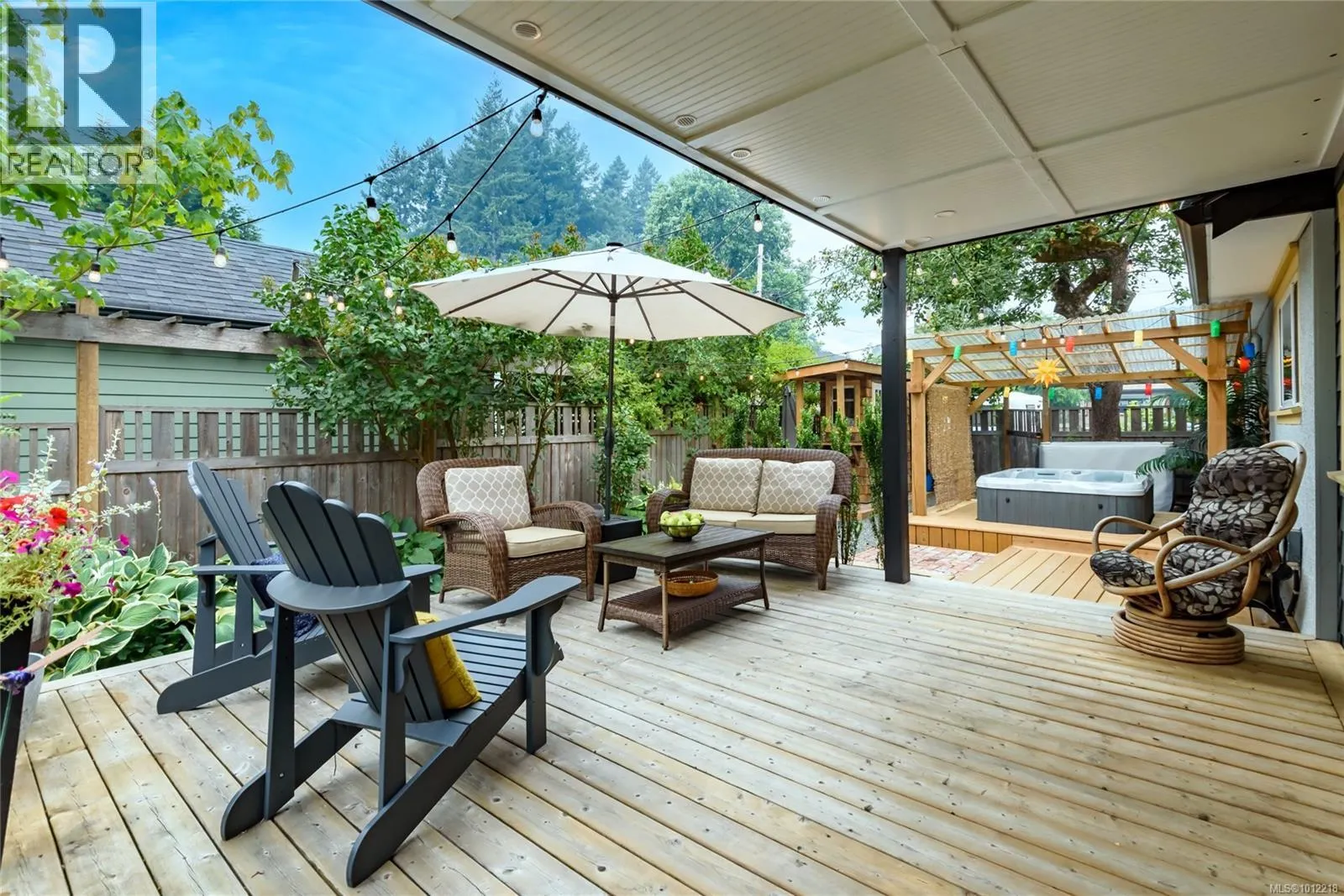332 2nd St