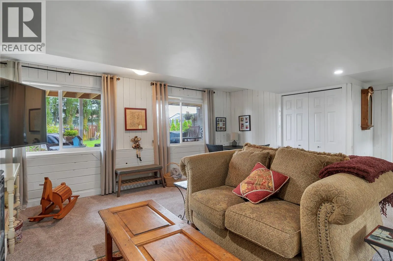 307 Frances Ave