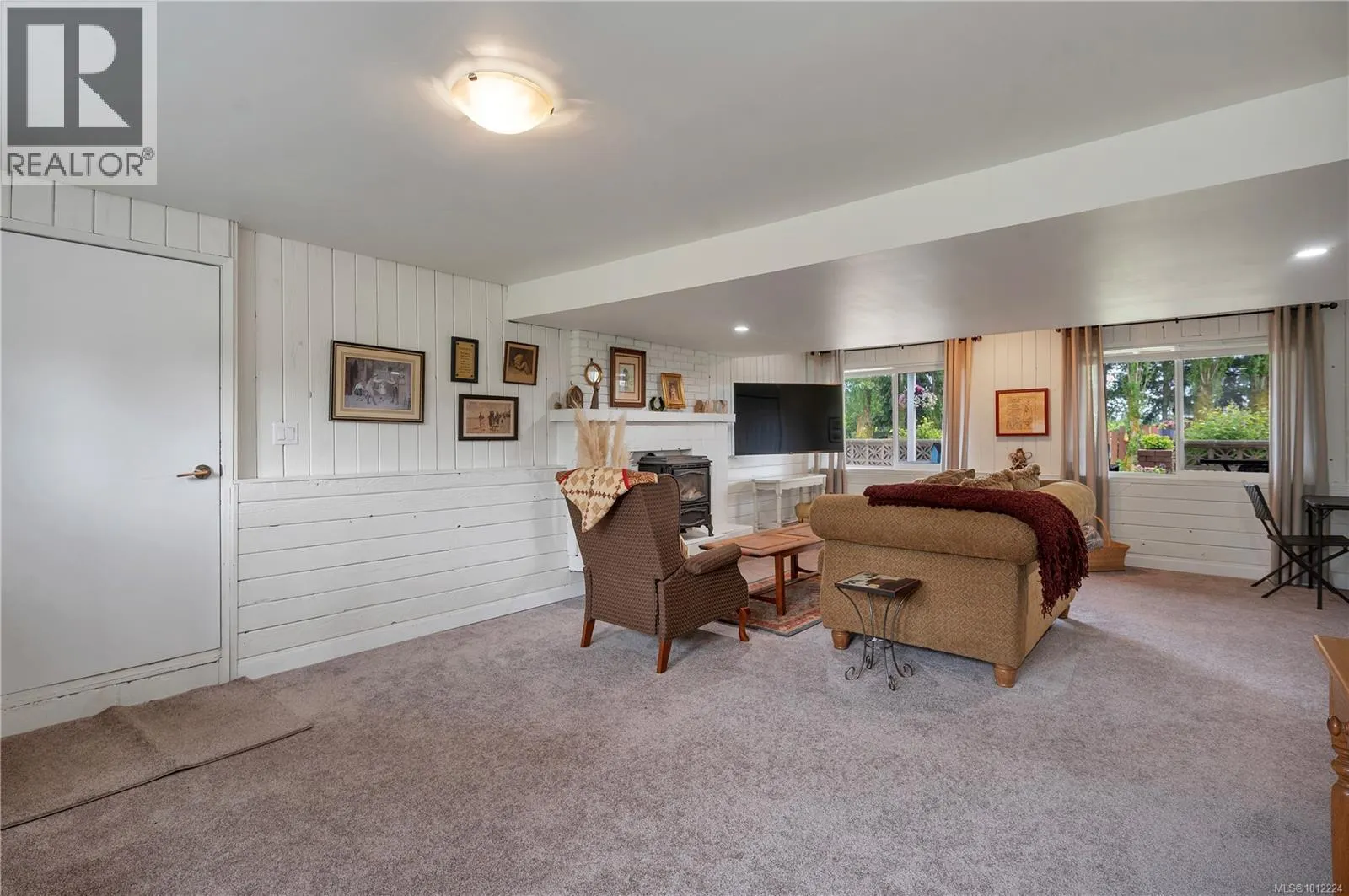 307 Frances Ave