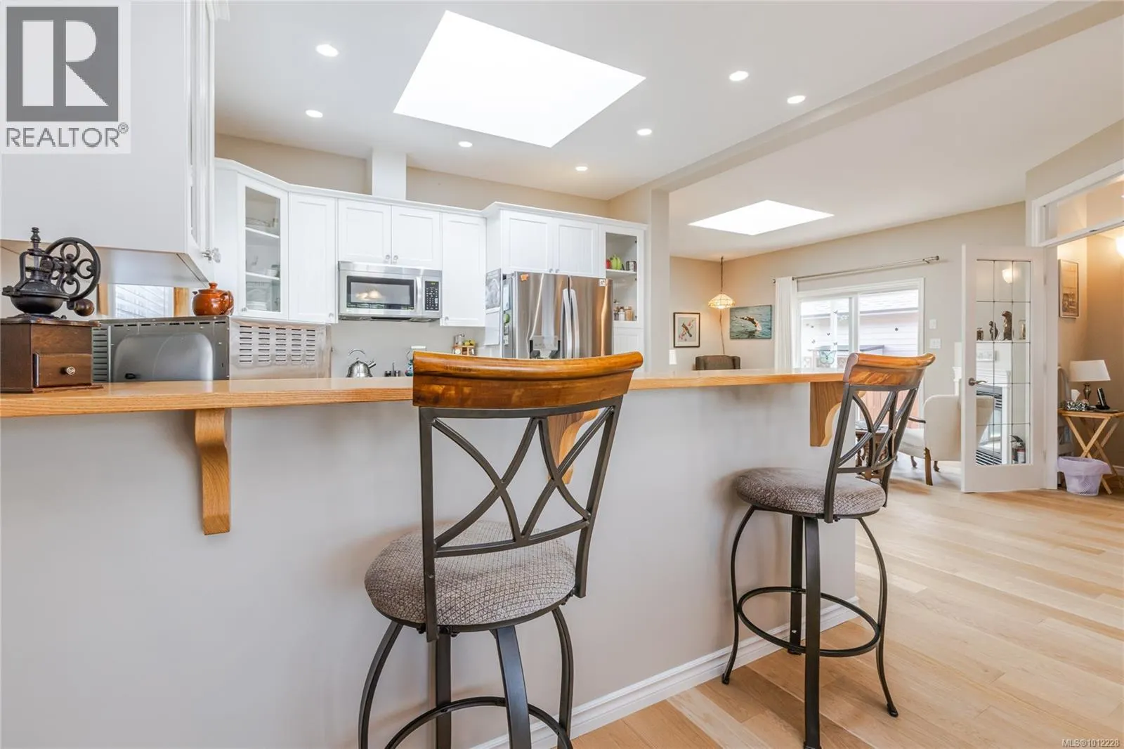 3866 Mimosa Dr