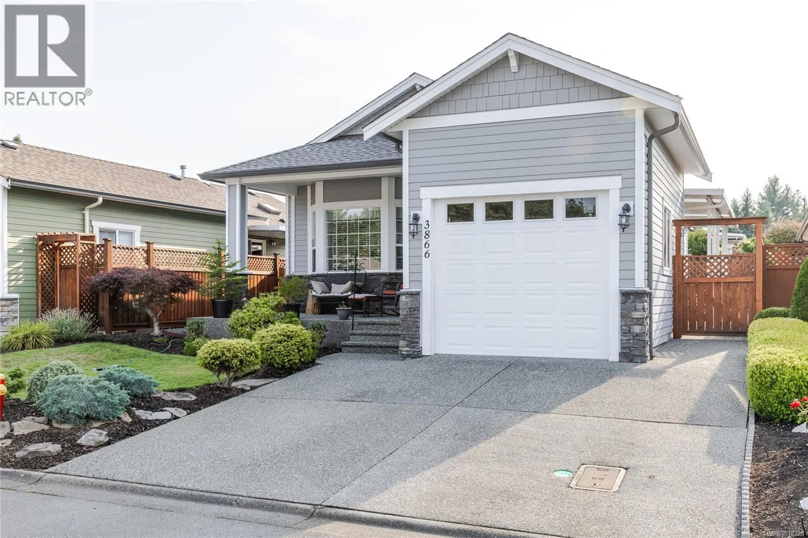 3866 Mimosa Dr