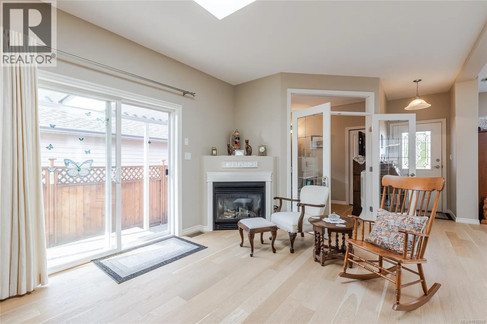 3866 Mimosa Dr