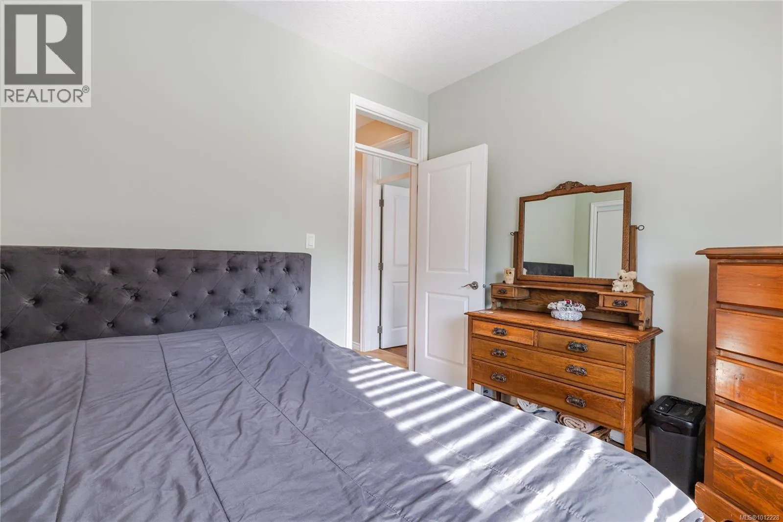 3866 Mimosa Dr