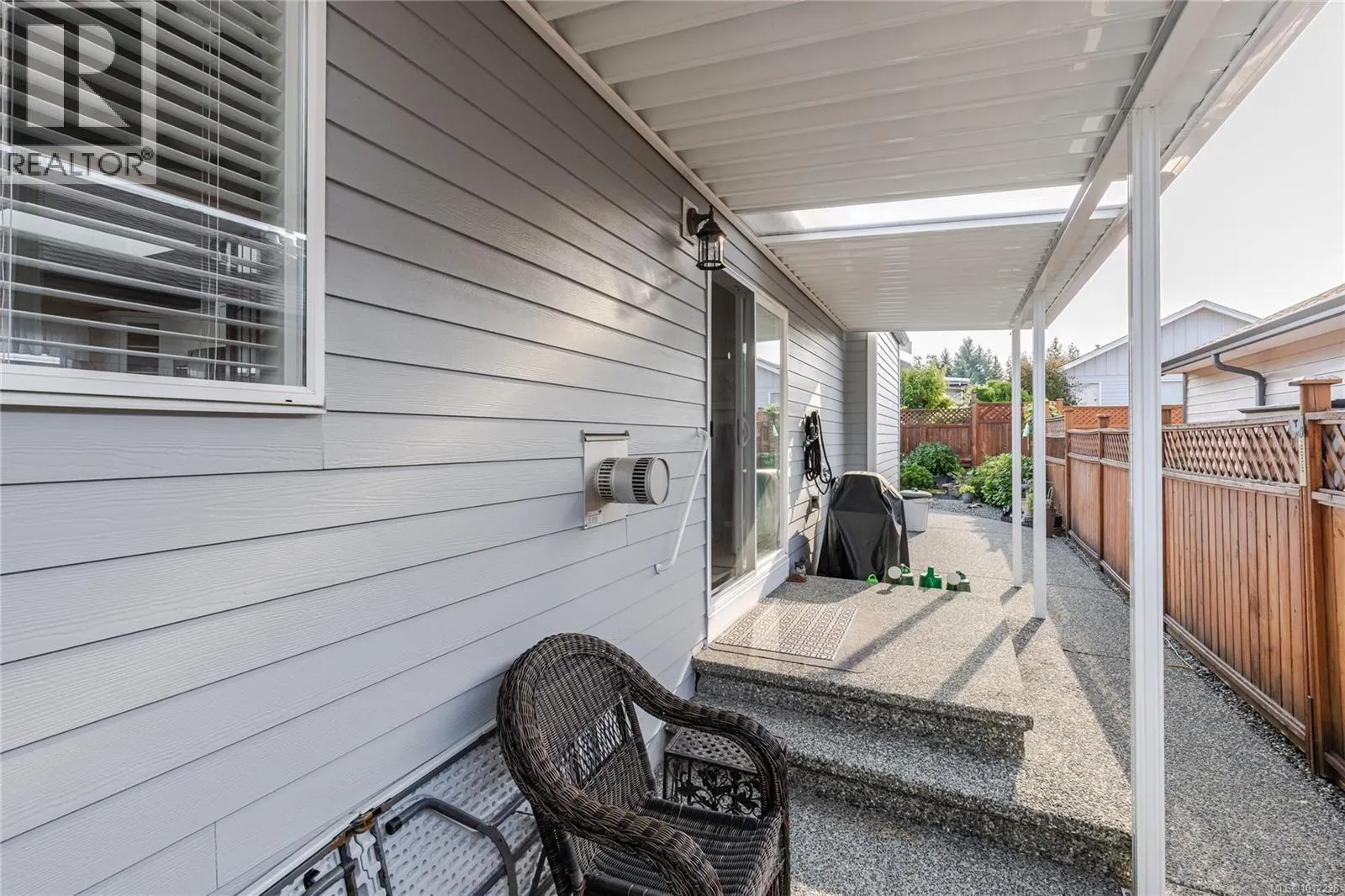 3866 Mimosa Dr