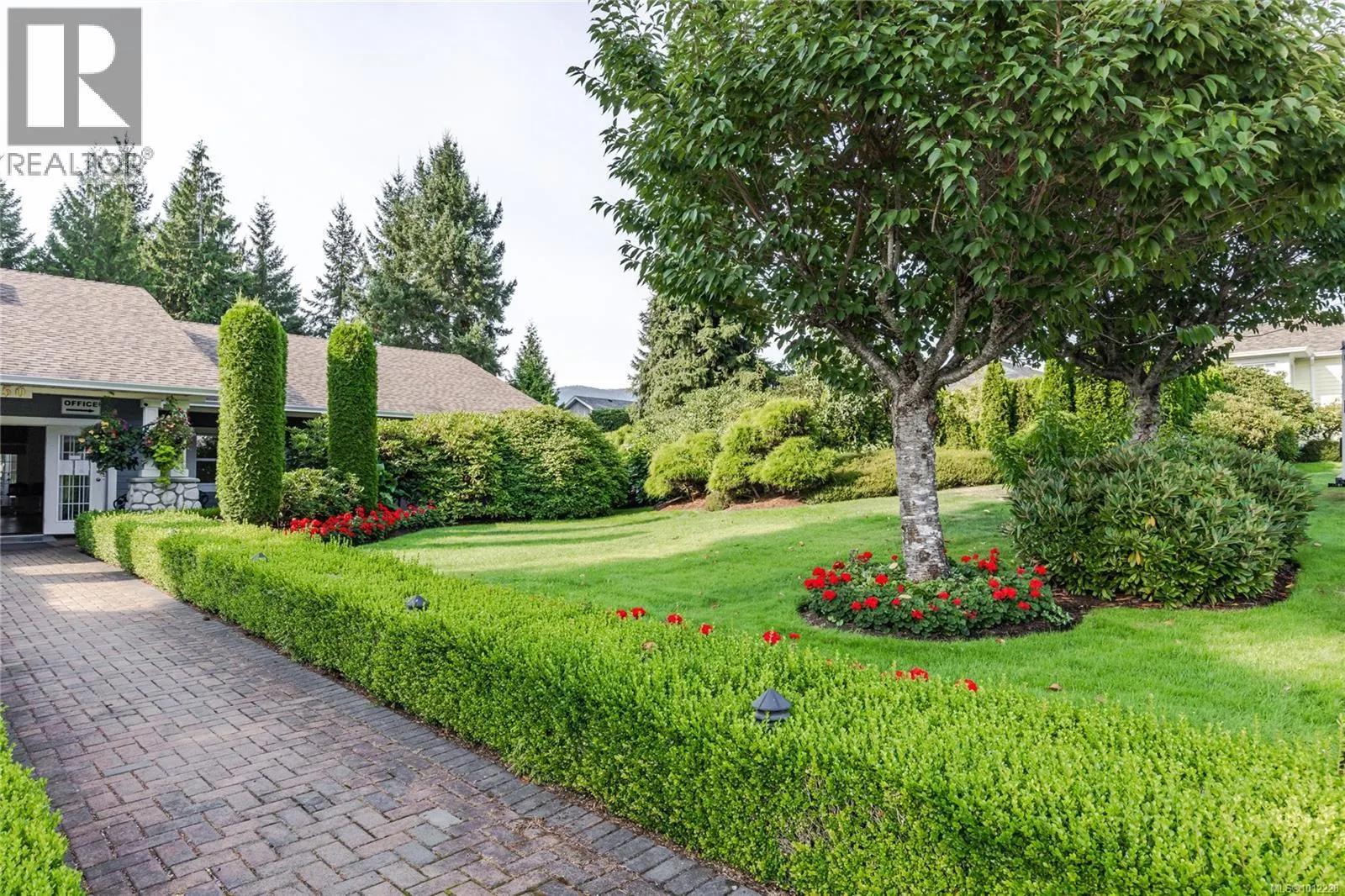 3866 Mimosa Dr