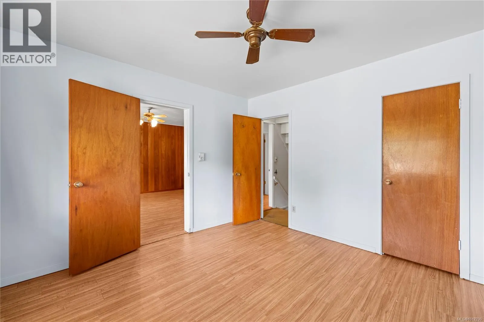 19 View St