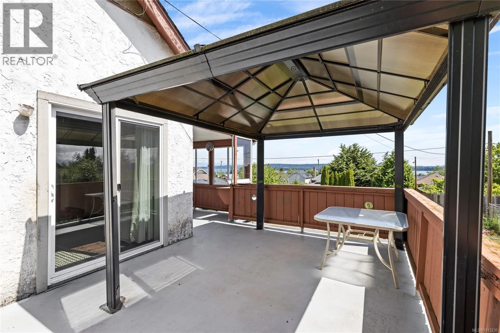 19 View St