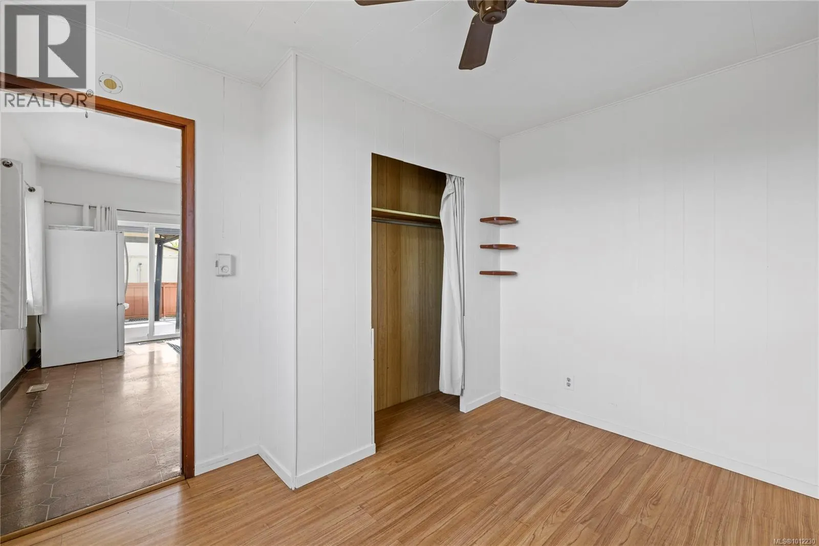 19 View St