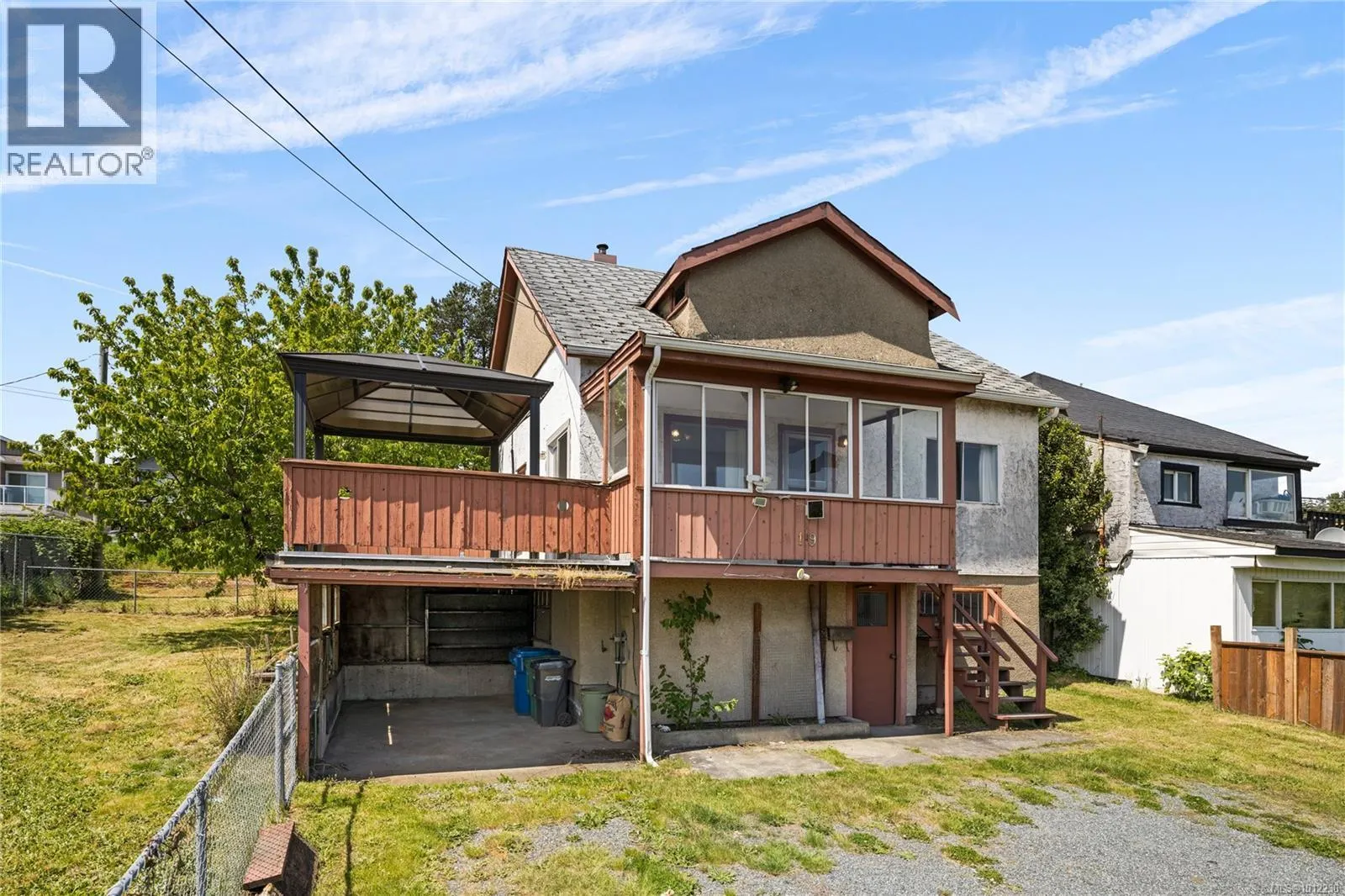 19 View St