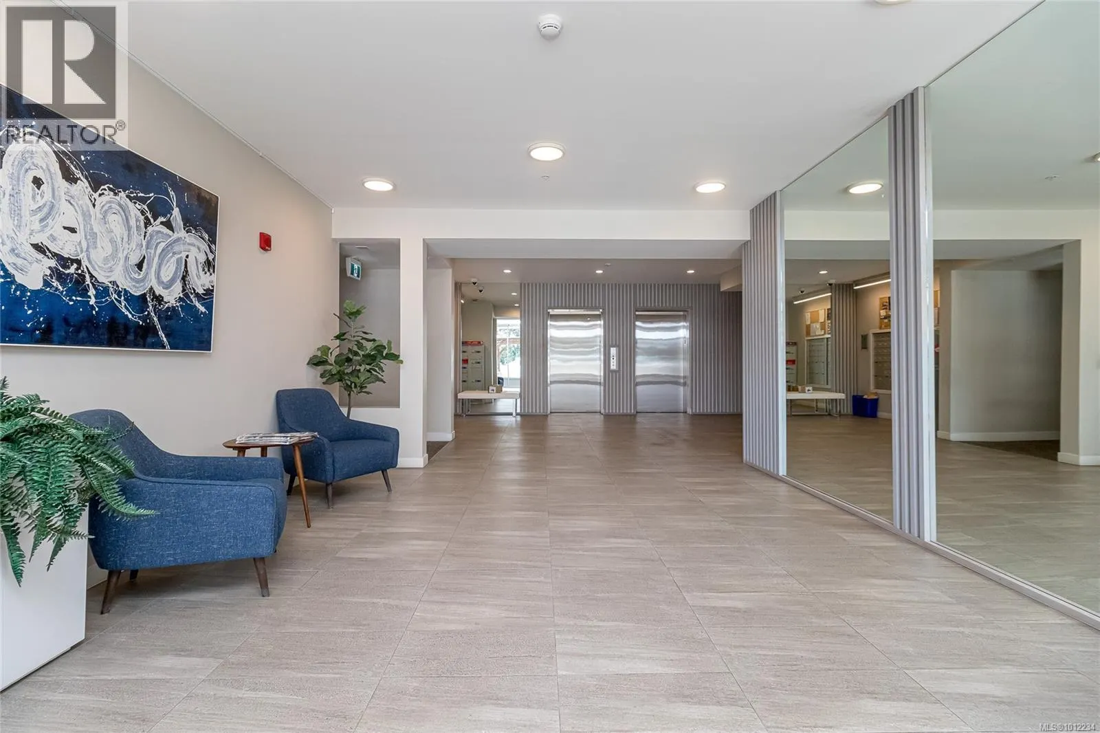210 110 Presley Pl