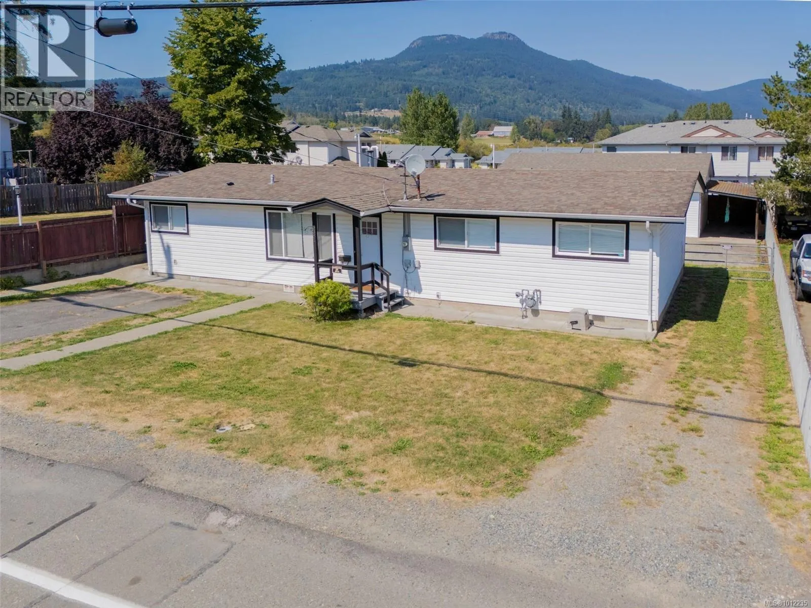 3381 Auchinachie Rd