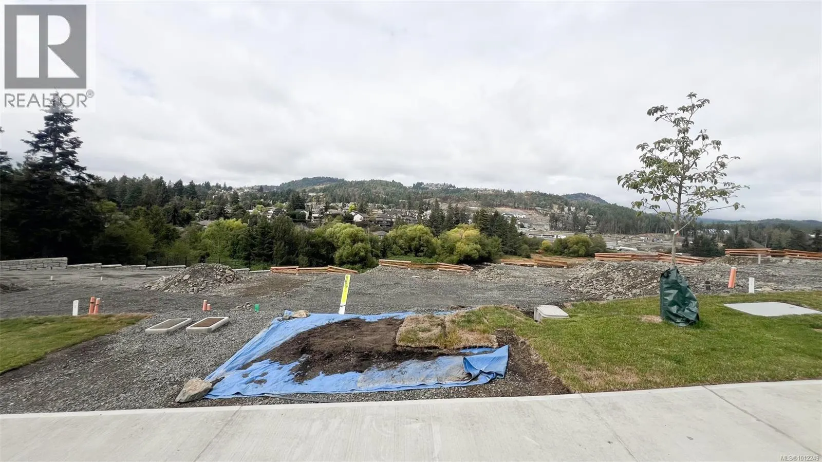 Lot 2 - 617 Madrona Ridge