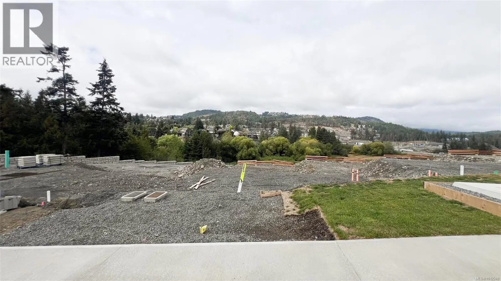 Lot 2 - 617 Madrona Ridge