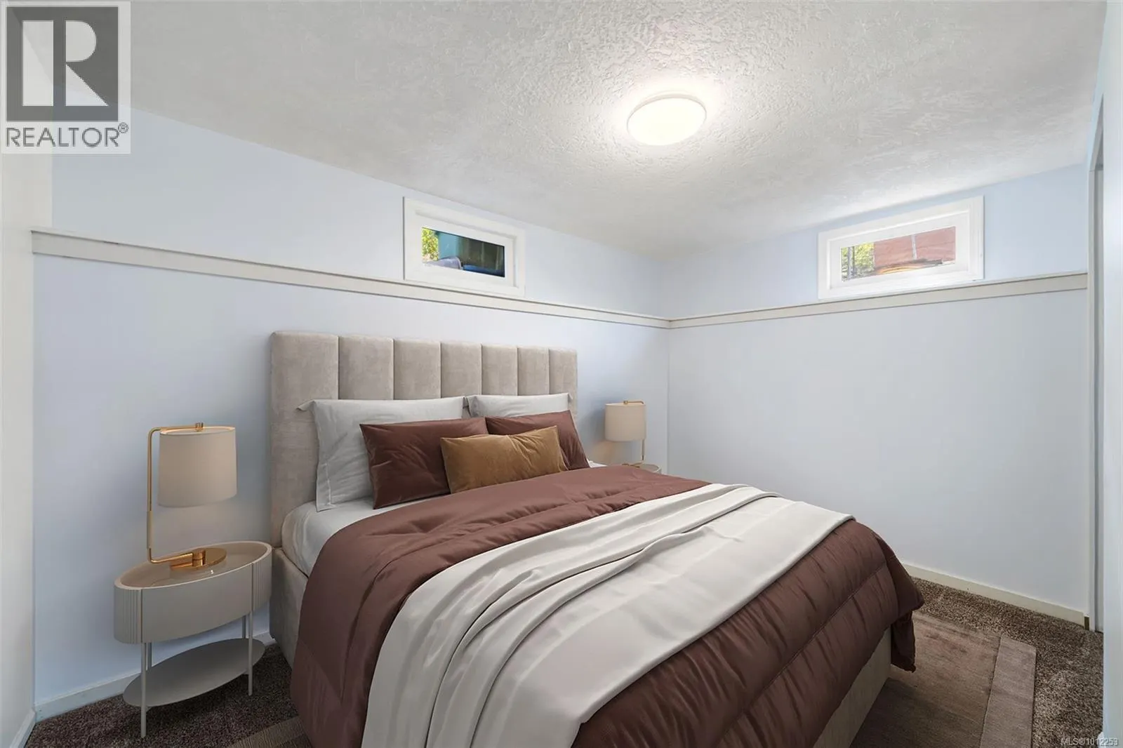 215 Suzanne Pl