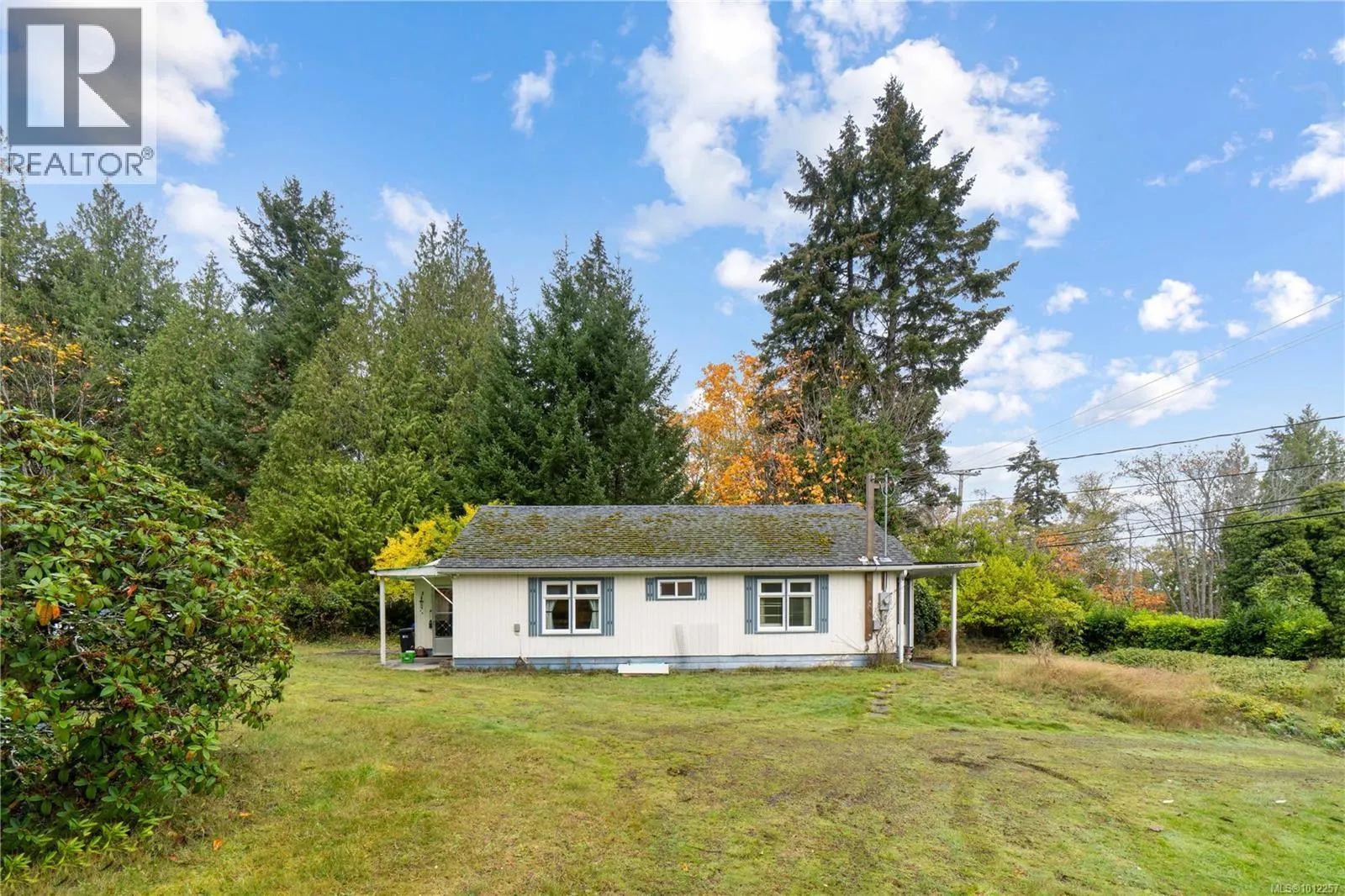 6850 Island Hwy W