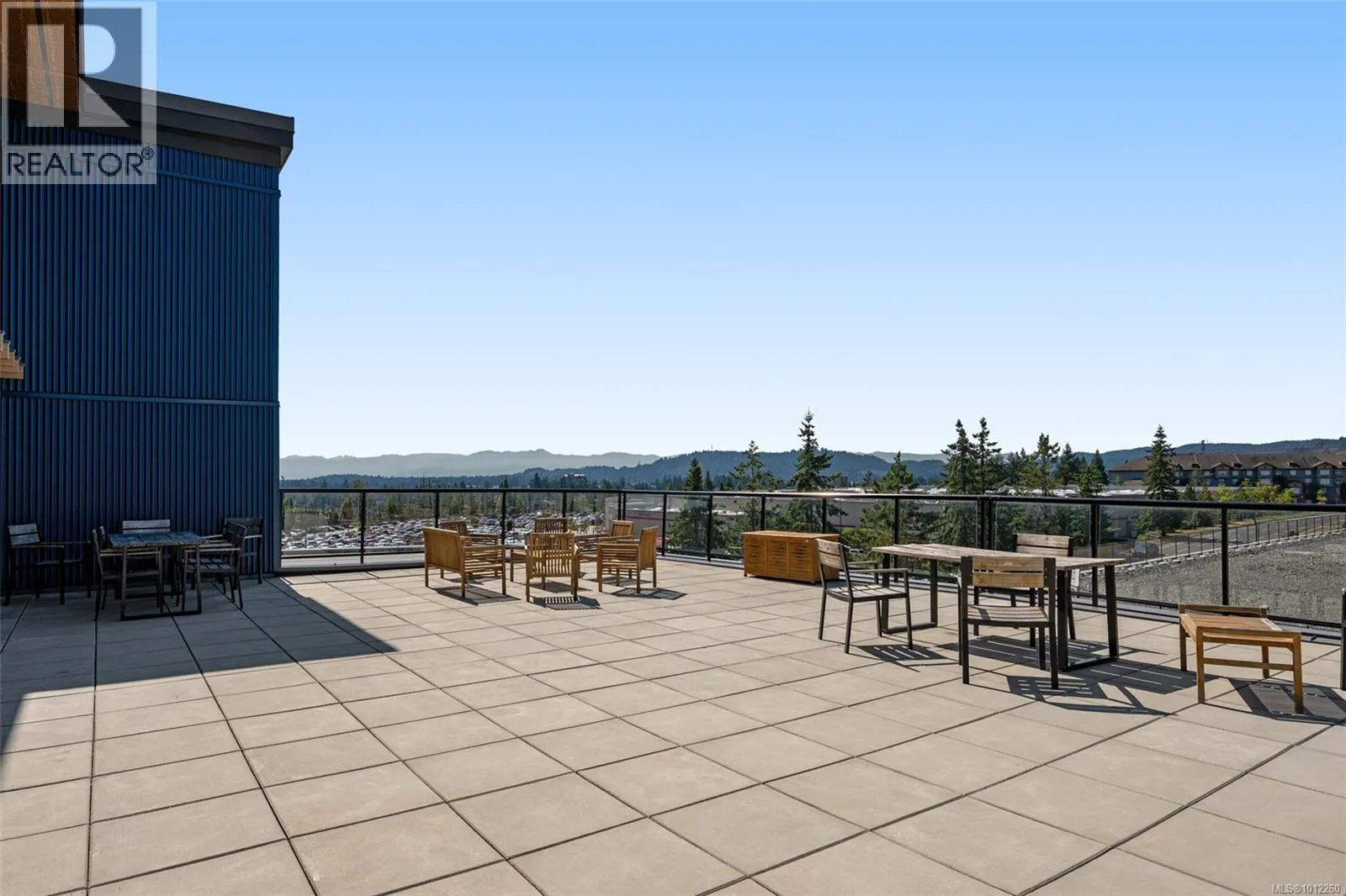315 2469 Gateway Rd