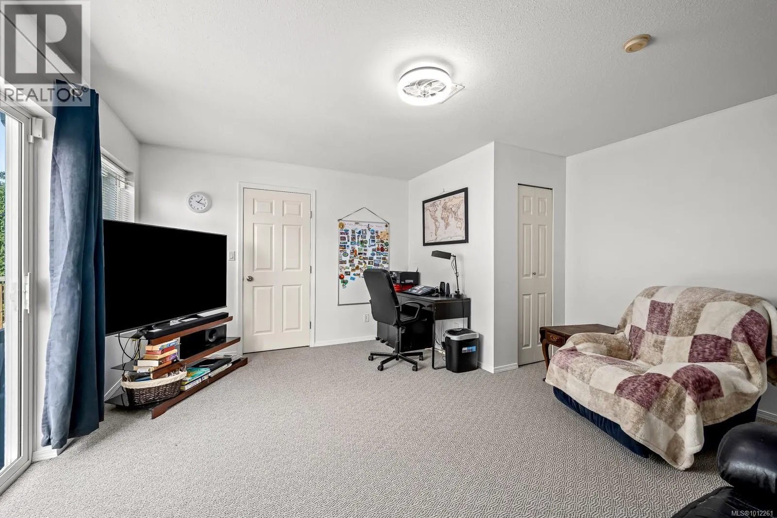 825 Pinecrest Rd