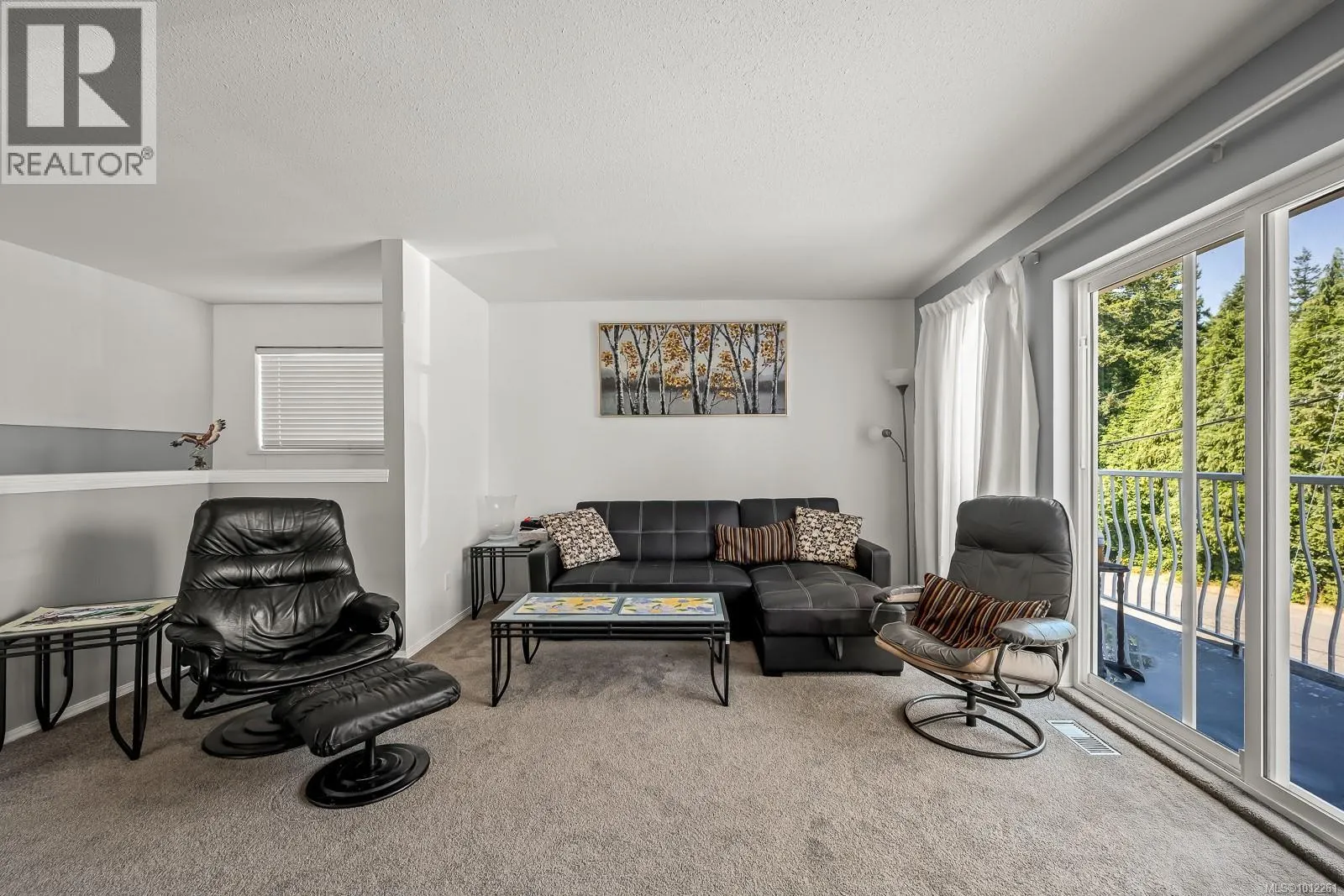 825 Pinecrest Rd