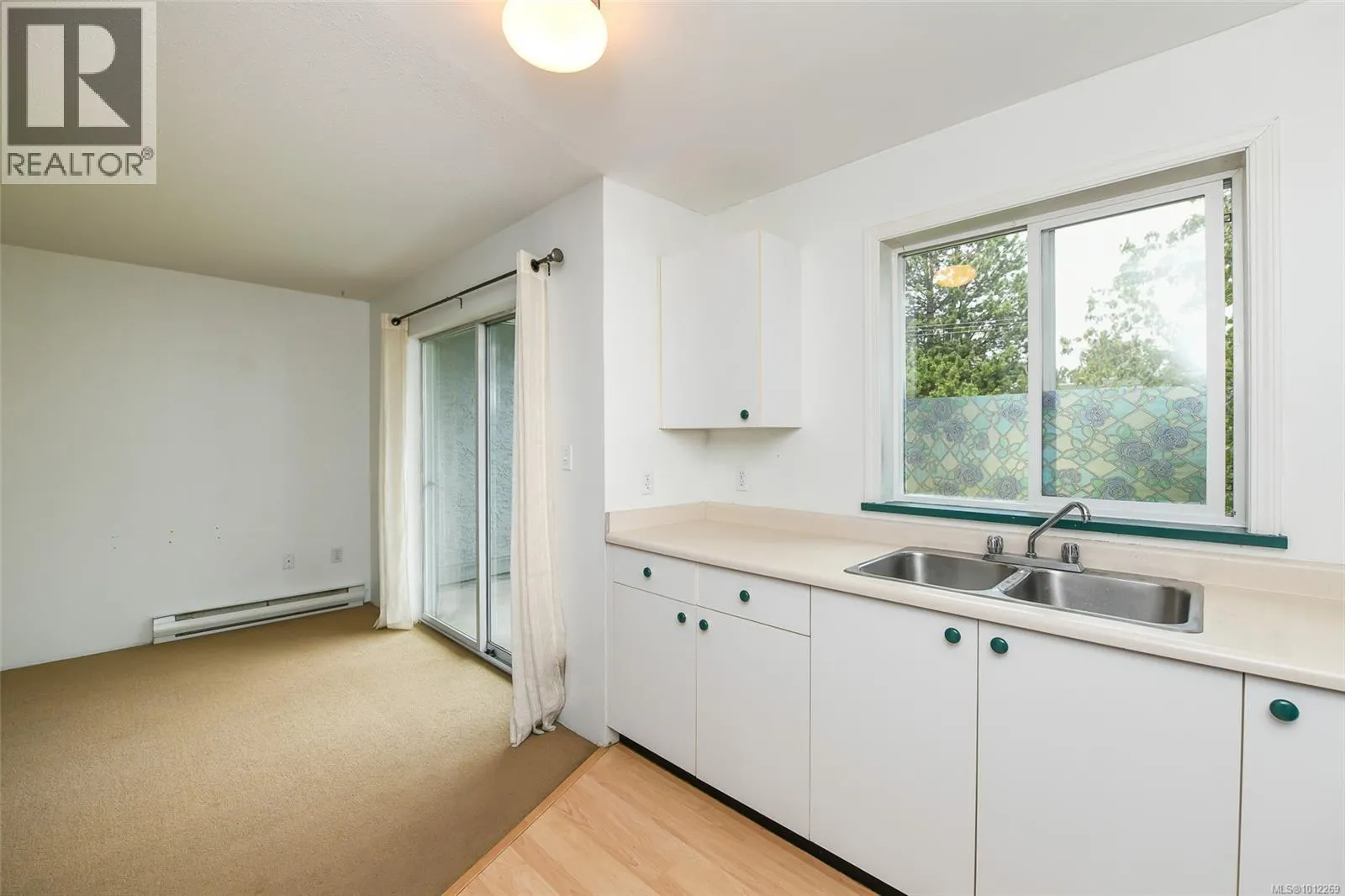 310 1050 Braidwood Rd