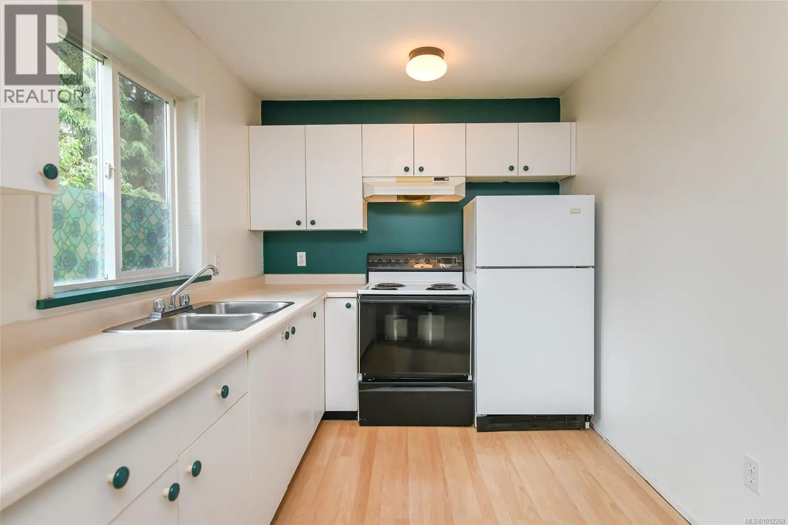 310 1050 Braidwood Rd