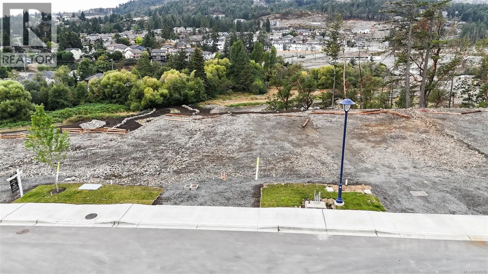 Lot 9 - 659 Madrona Ridge