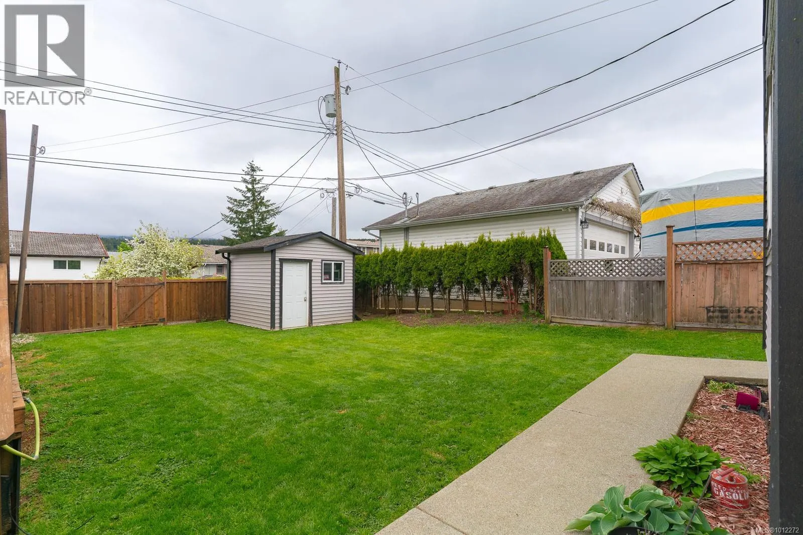 3055 9th Ave