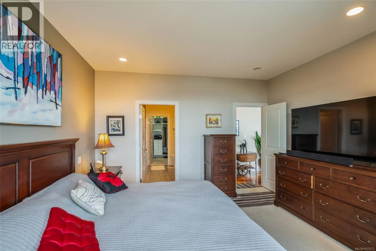 3 626 Farrell Rd