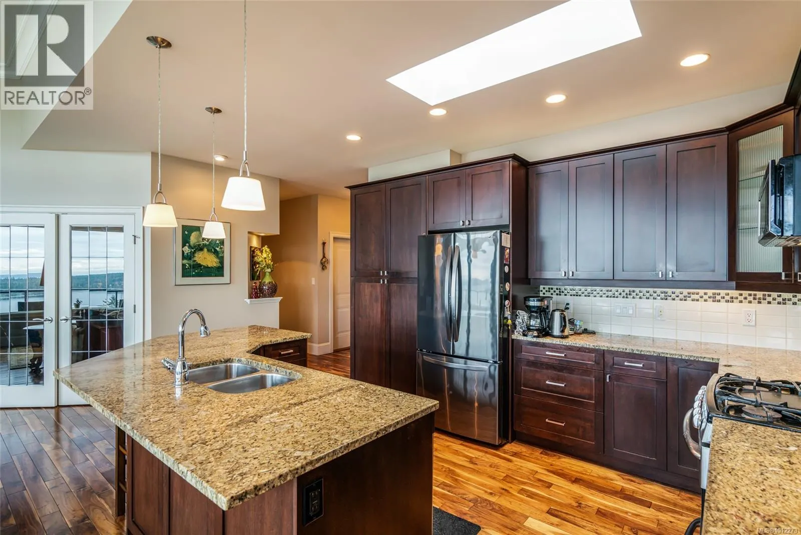 3 626 Farrell Rd