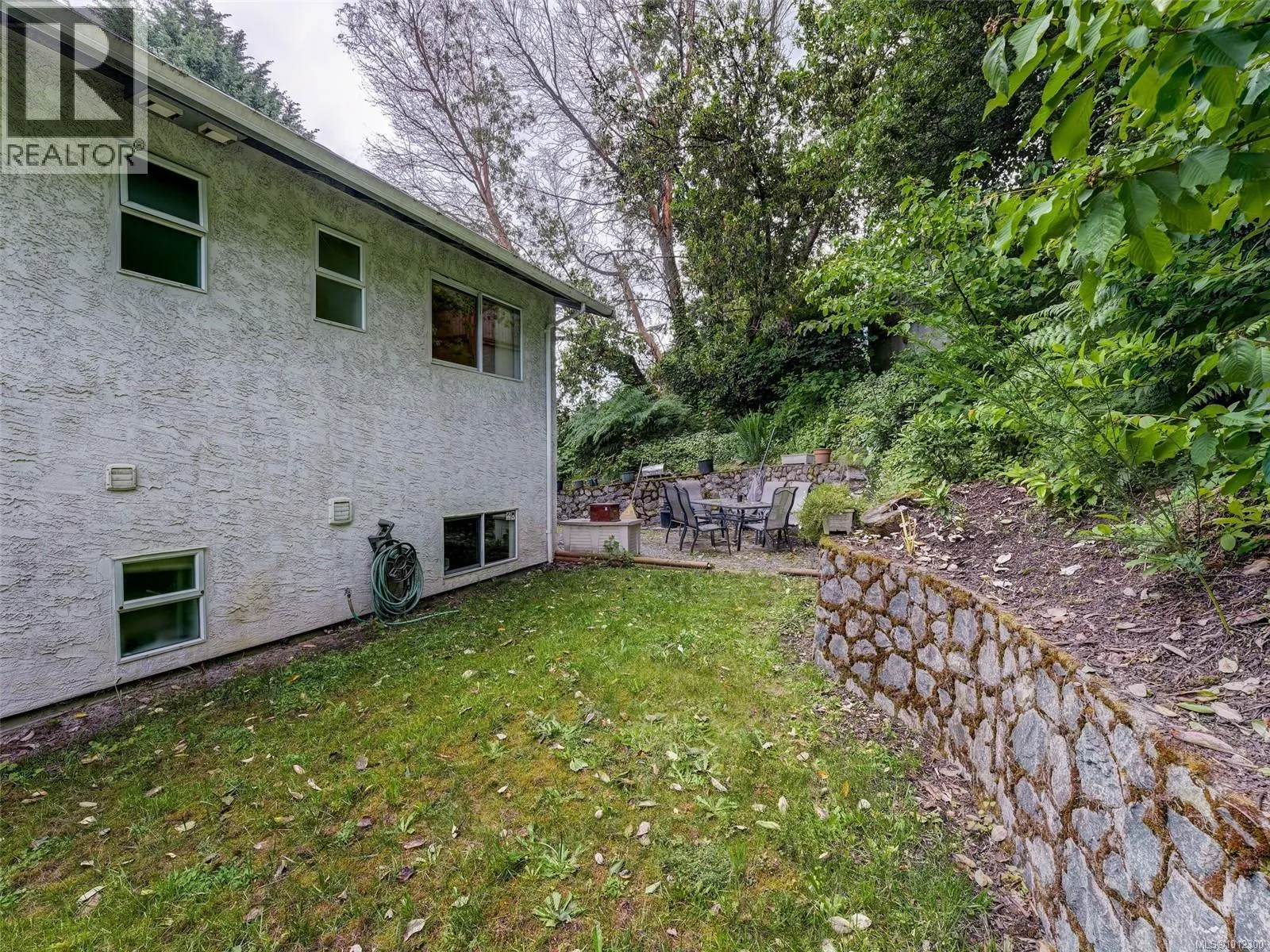 6608 Rey Rd