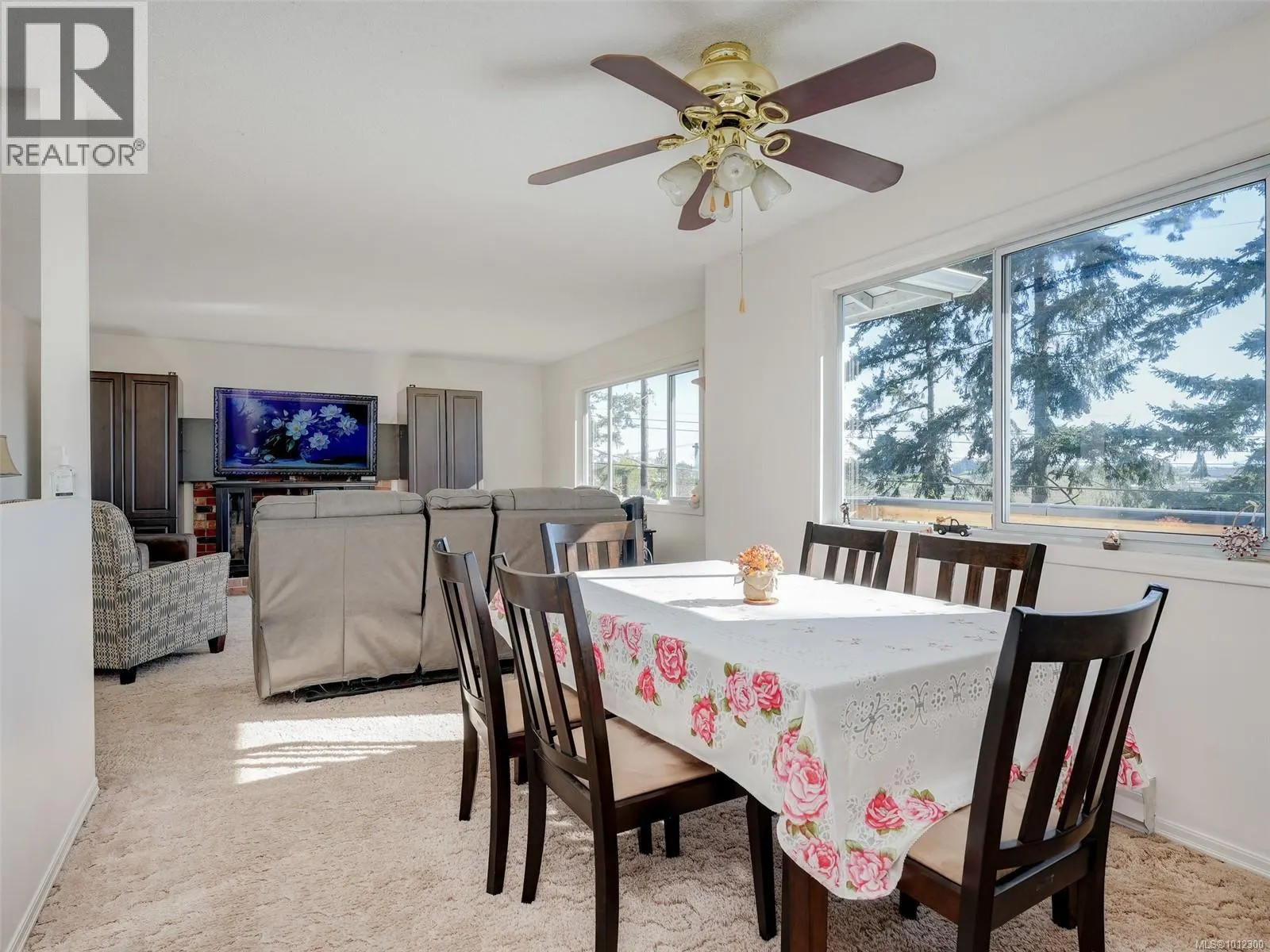 6608 Rey Rd