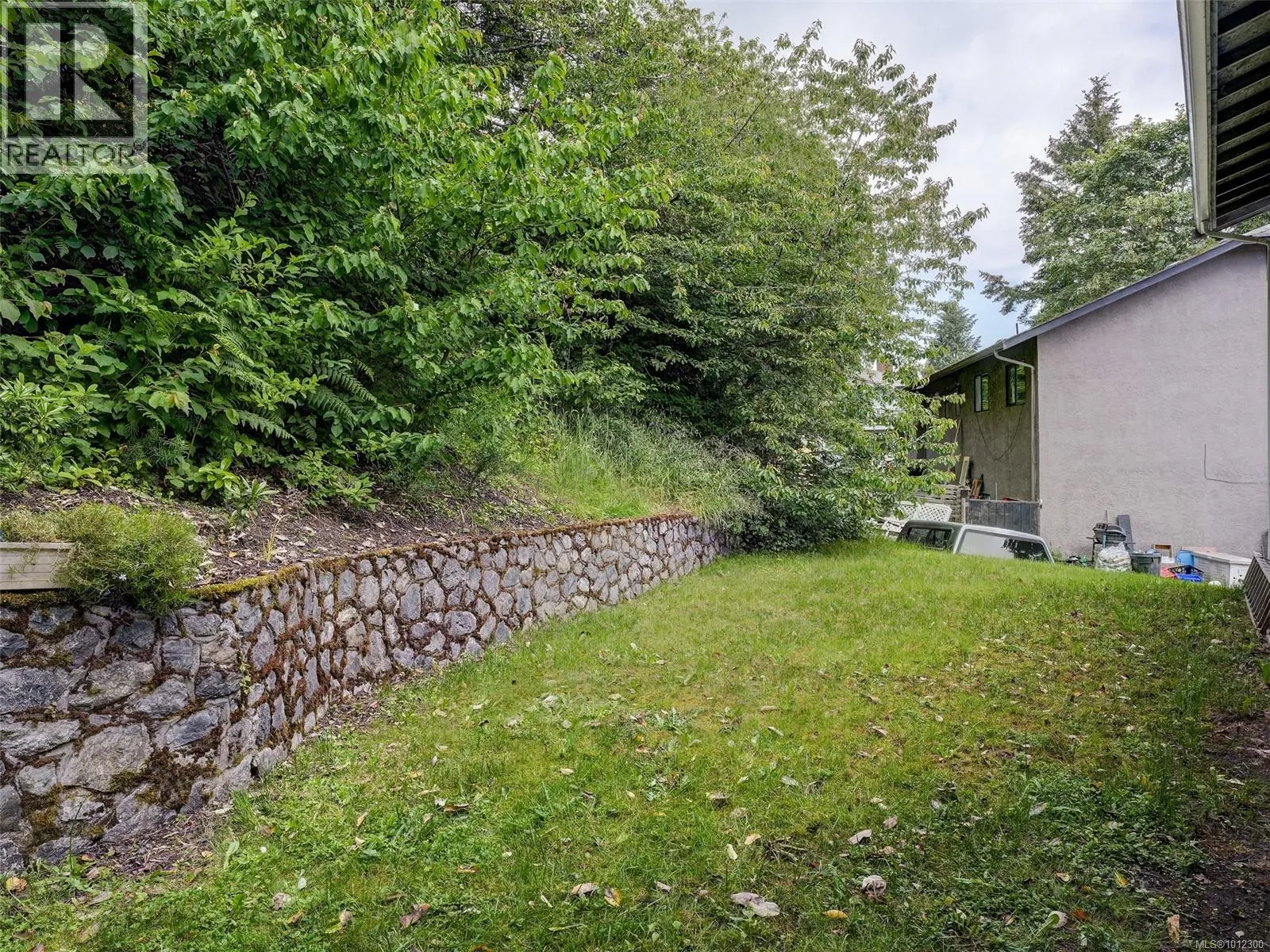 6608 Rey Rd