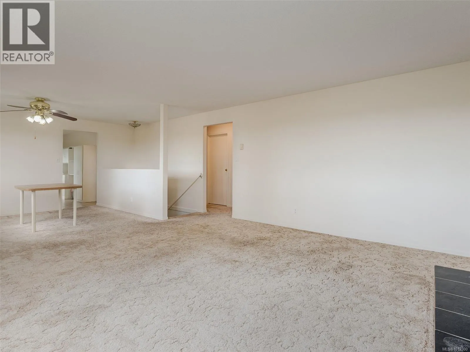 6608 Rey Rd