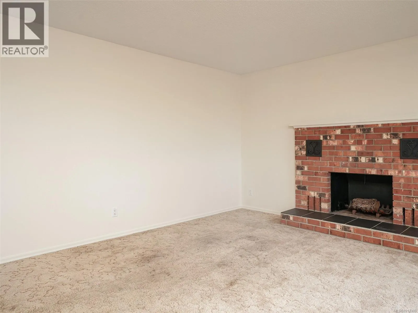 6608 Rey Rd