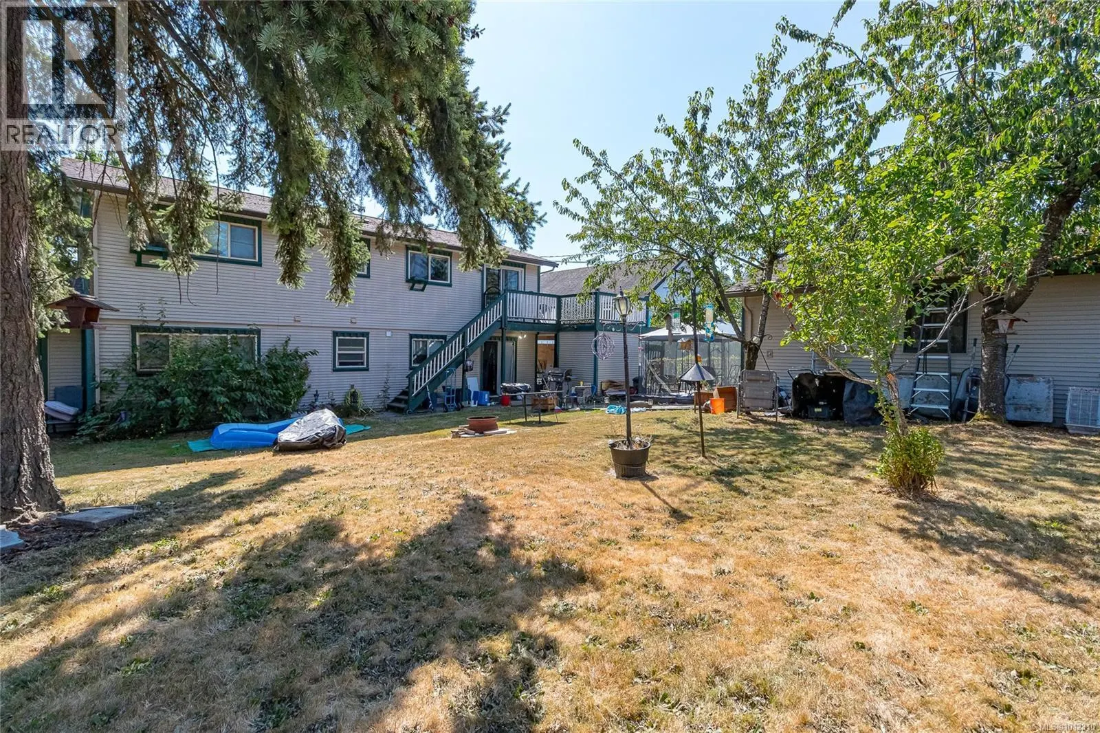 435 Watfield Ave