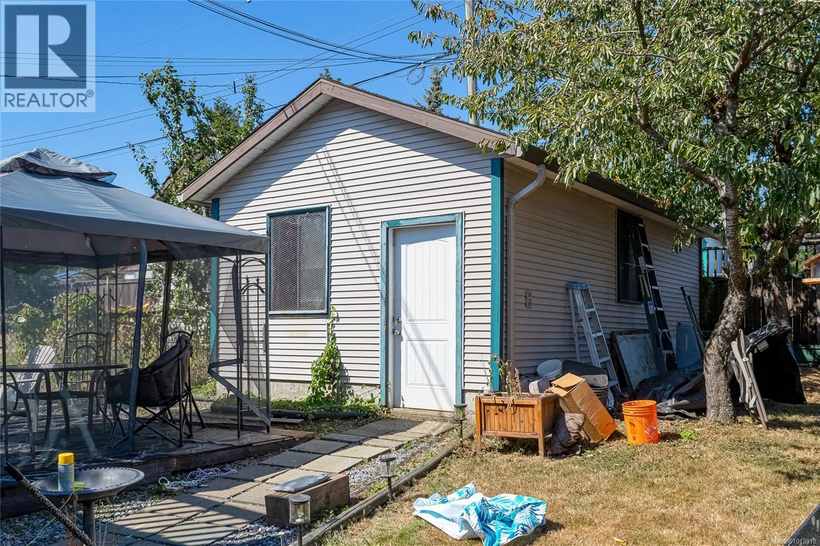435 Watfield Ave