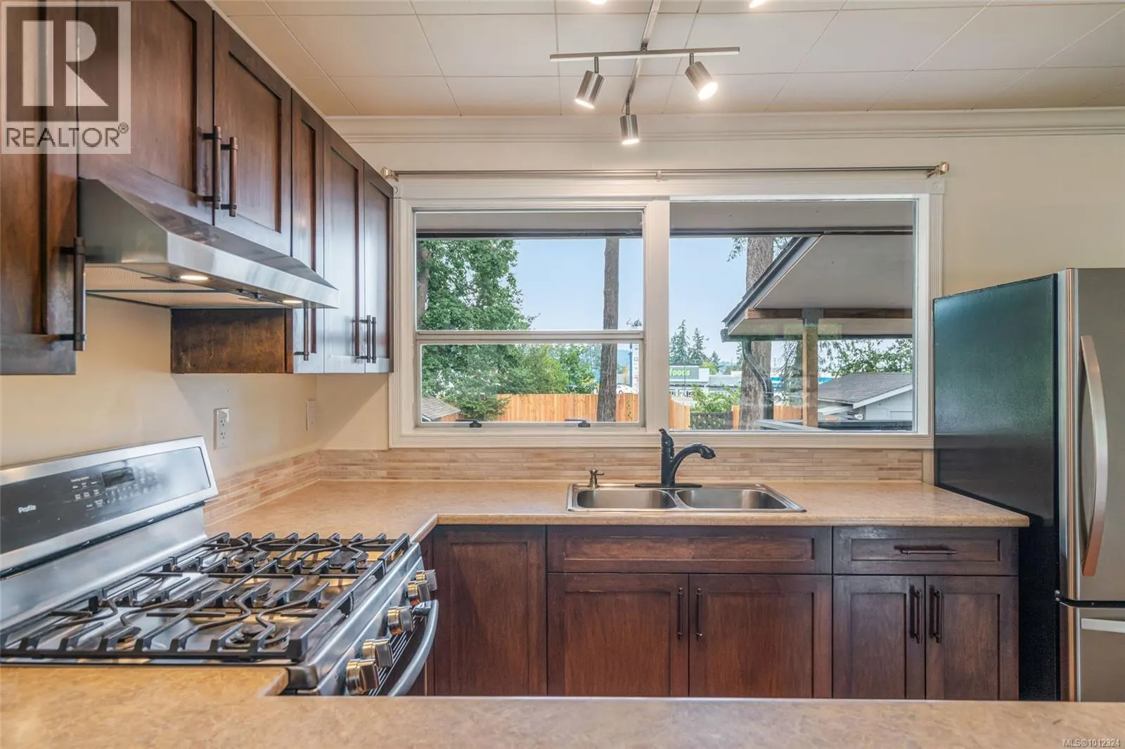 70 Giggleswick Pl