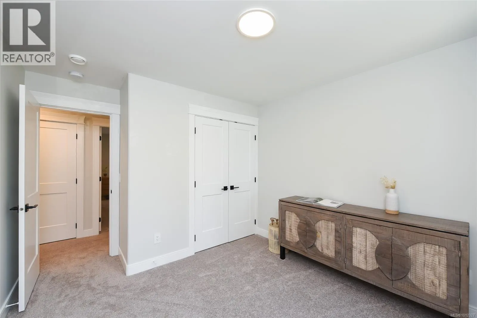2 468 Anderton Rd