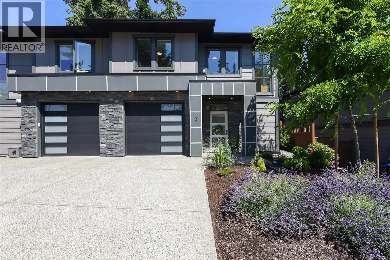 2 468 Anderton Rd
