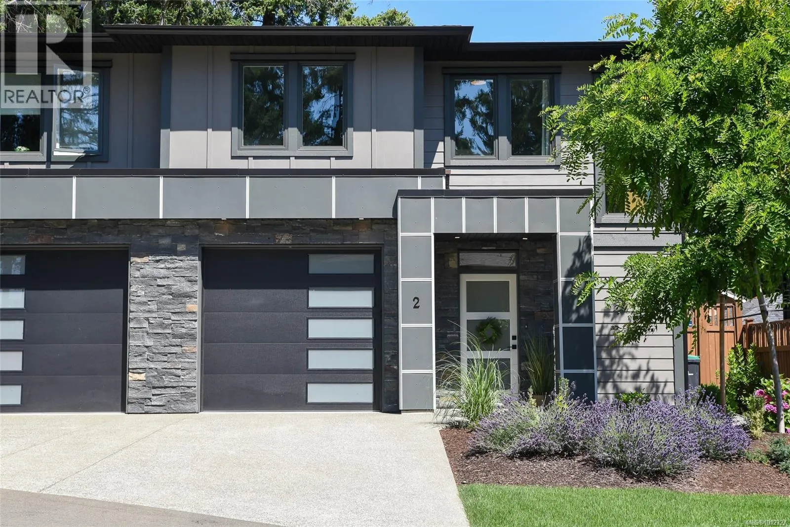 2 468 Anderton Rd