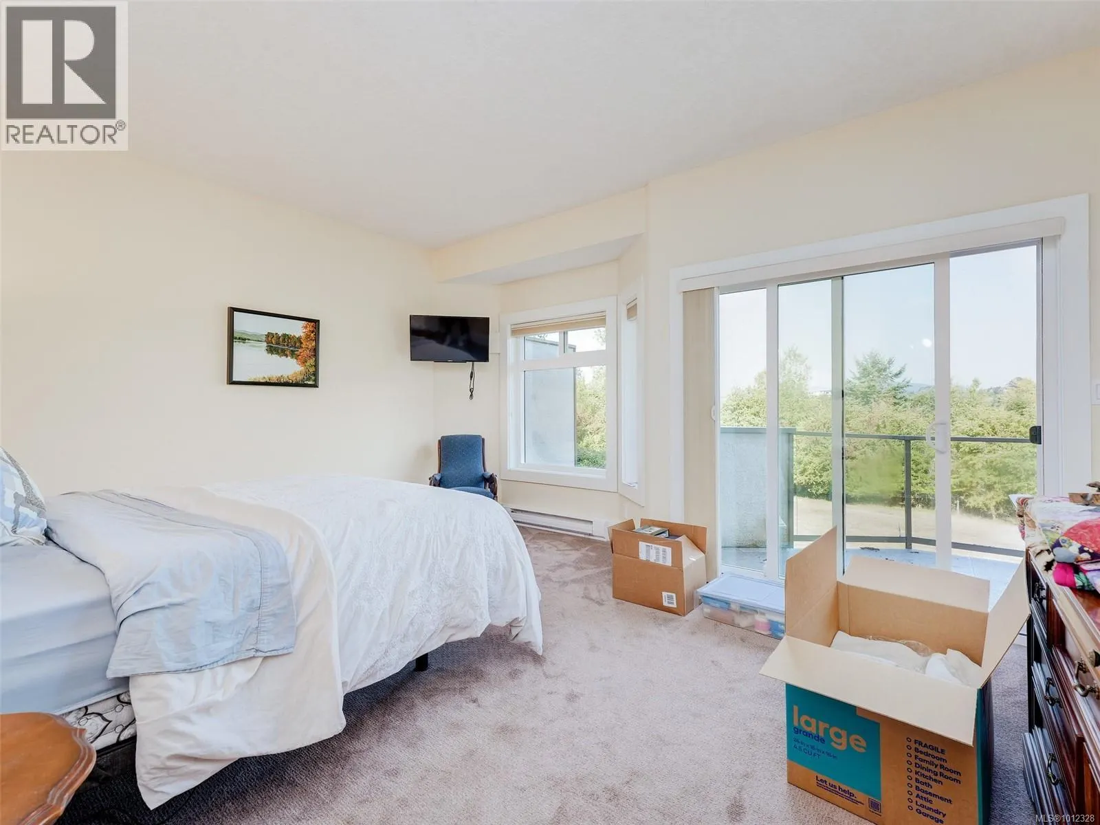 44 4318 Emily Carr Dr