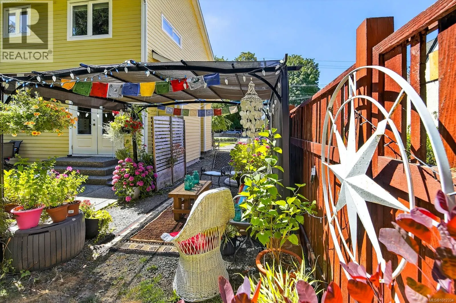 4455 Elizabeth St