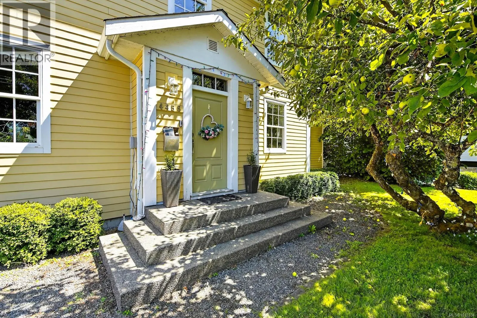 4455 Elizabeth St