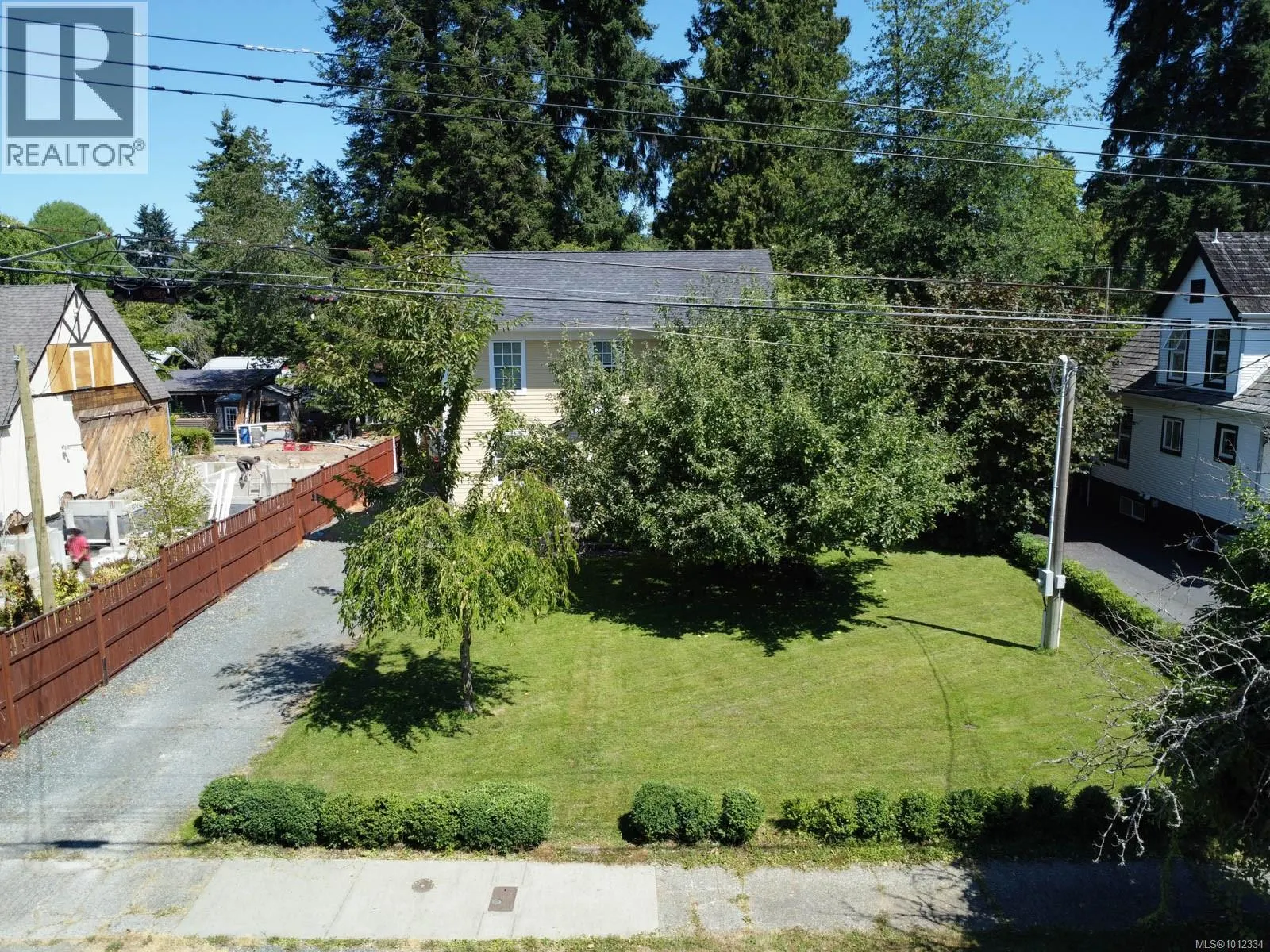 4455 Elizabeth St