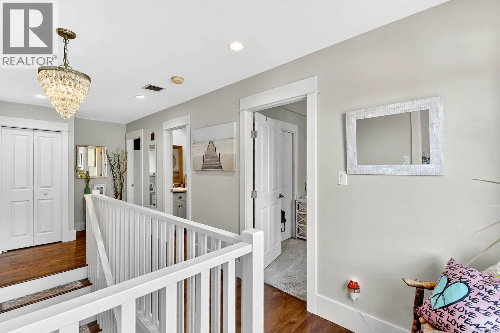4455 Elizabeth St