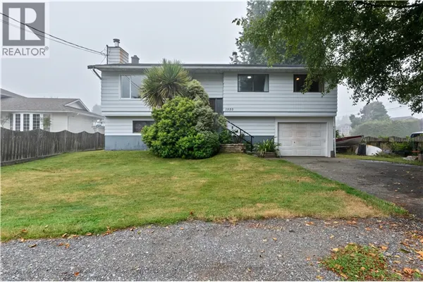 1550 Larch Rd
