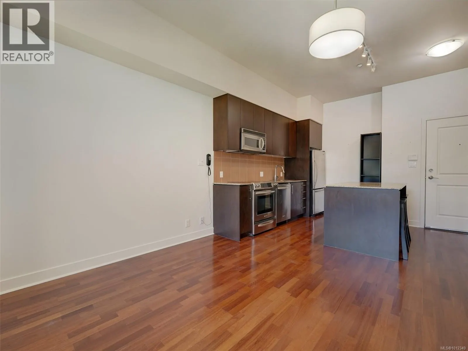 404 1375 Bear Mountain Pkwy