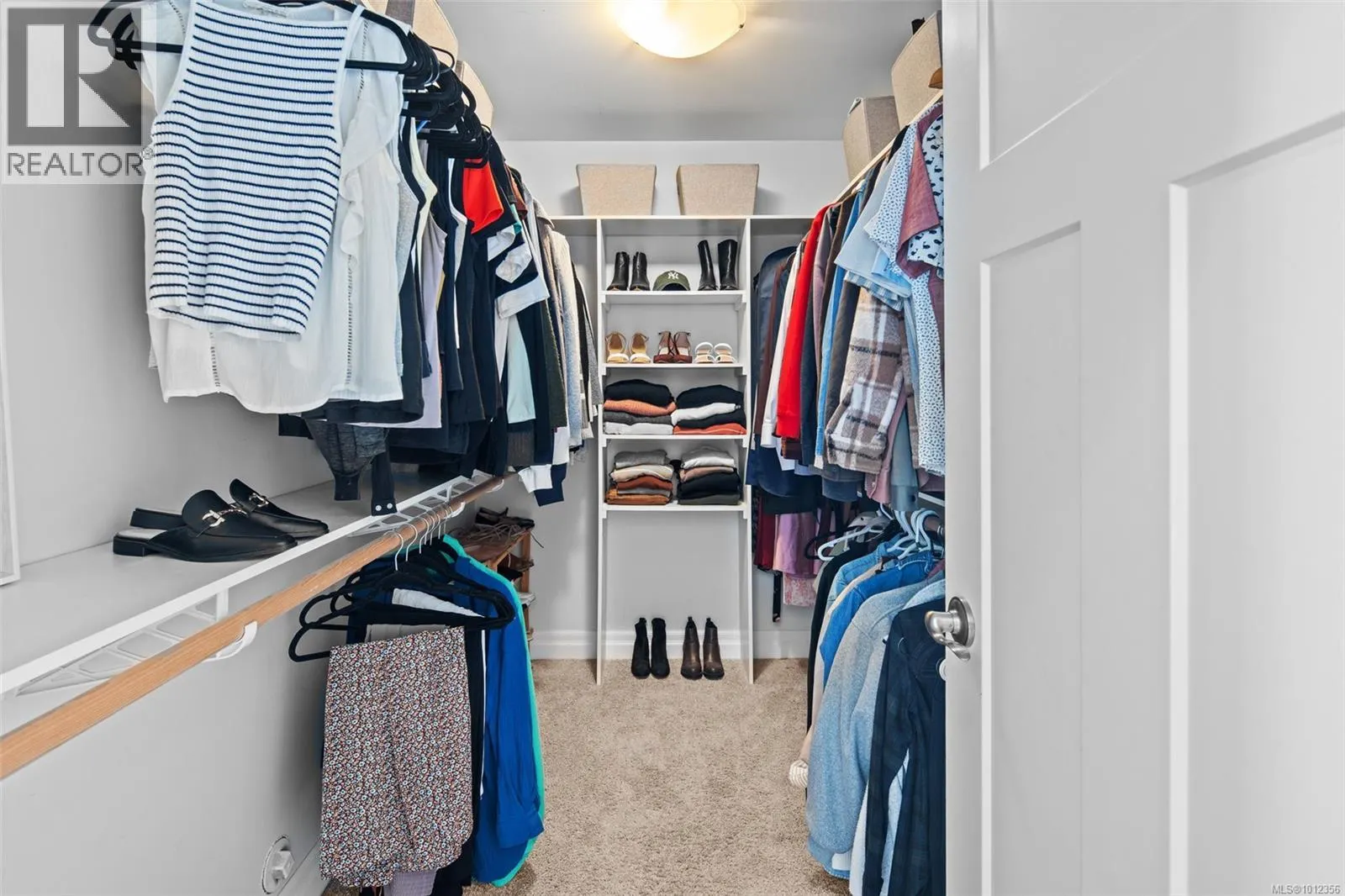 770 Egret Close