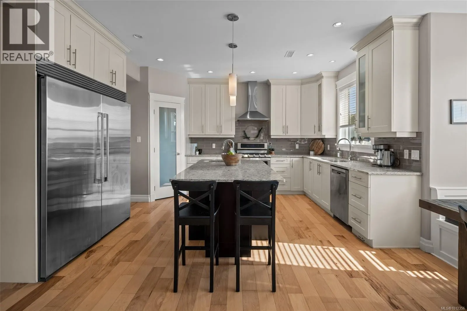 770 Egret Close